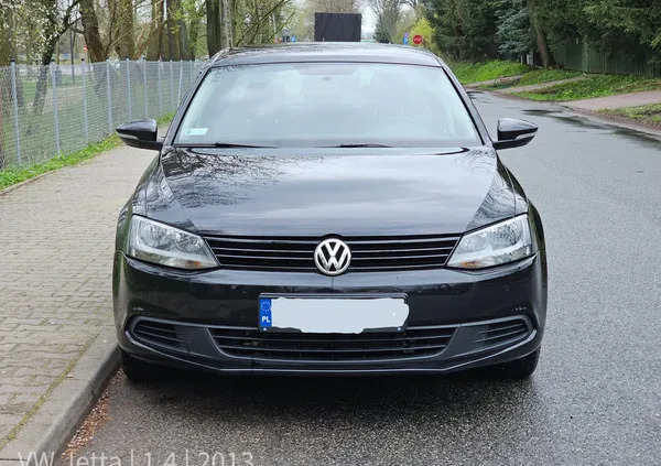 volkswagen Volkswagen Jetta cena 27000 przebieg: 180000, rok produkcji 2013 z Warszawa